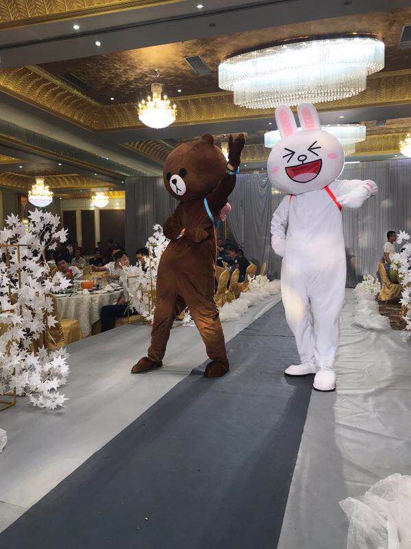 网红抖音熊、老、老承接各种表演