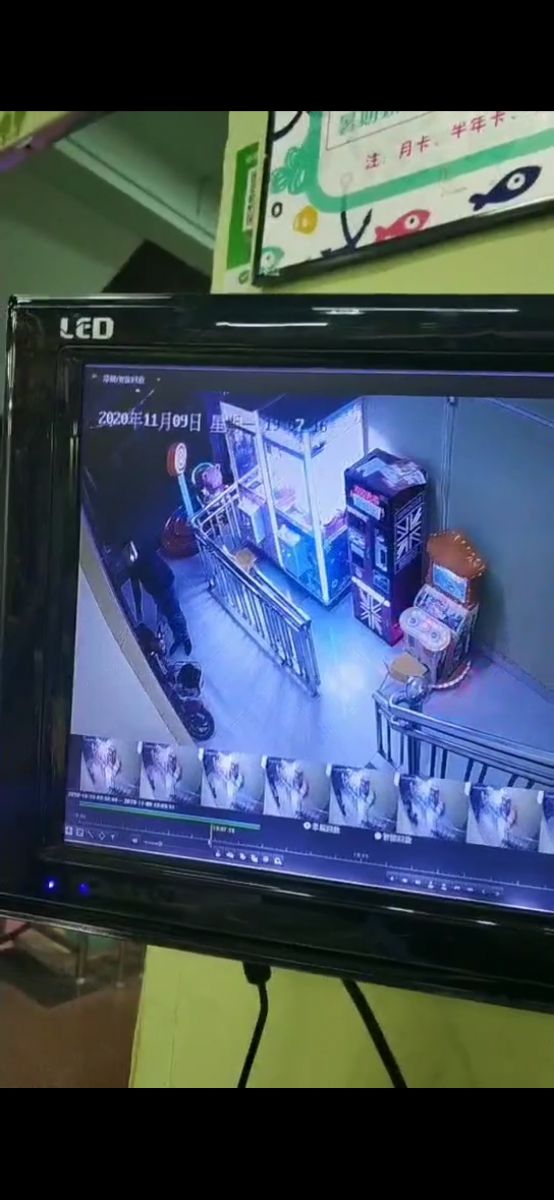 Screenshot_20201109_191527_com.huawei.himovie.jpg