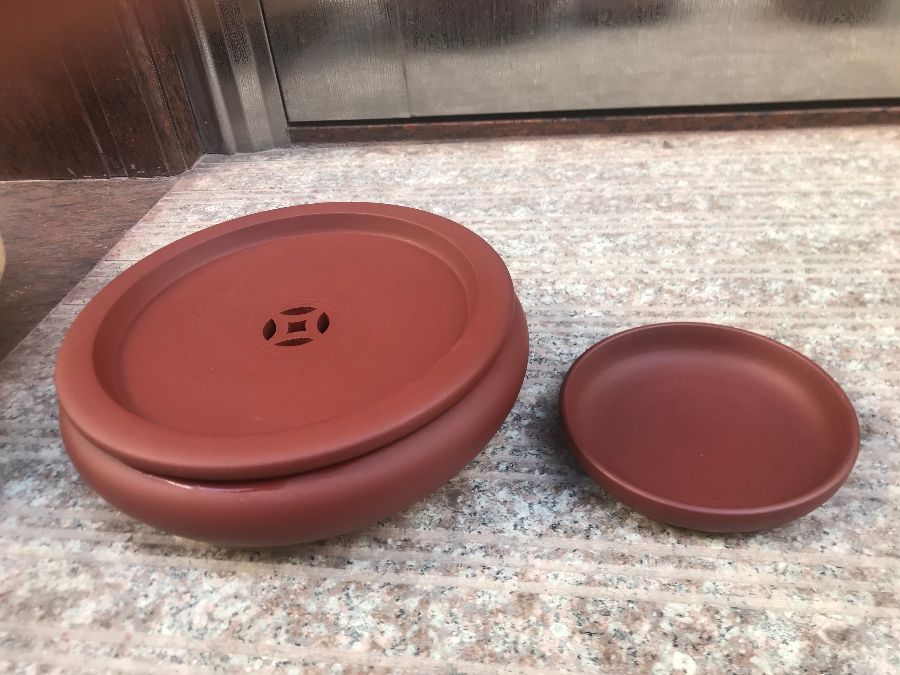 ��������