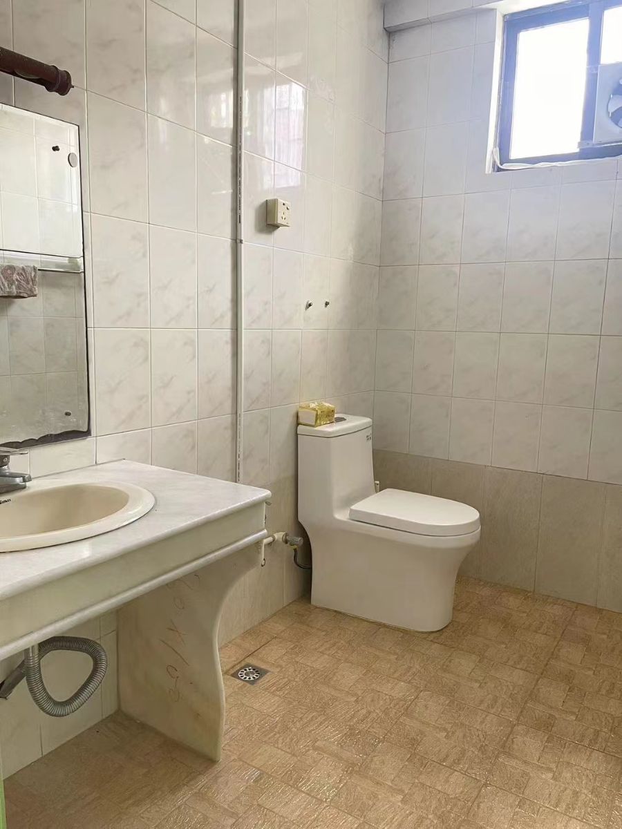 mmexport1692179030388.jpg