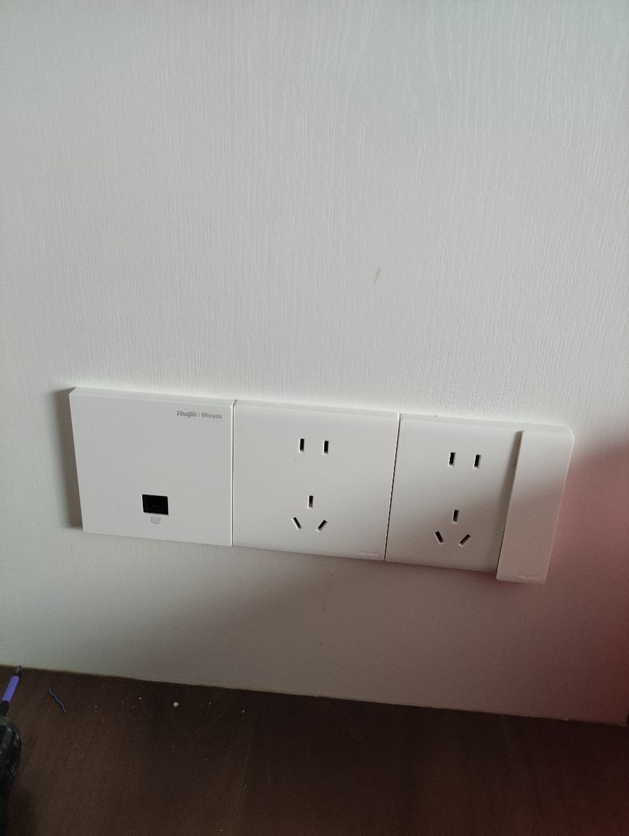 1000001000.jpg